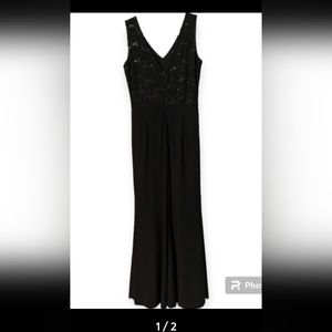 Beautiful Evening gown by Leslie Fay